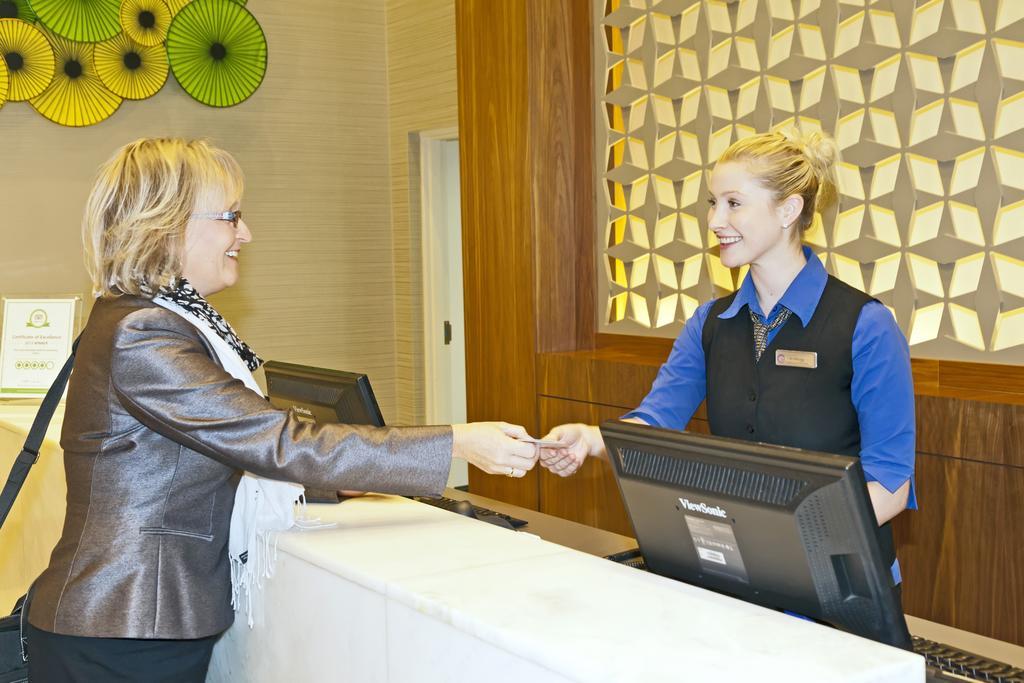 Coast Kamloops Hotel & Conference Centre Eksteriør bilde